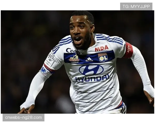 特写：聚焦老将拉卡泽特，里昂队长完成职业生涯第200粒法甲进球